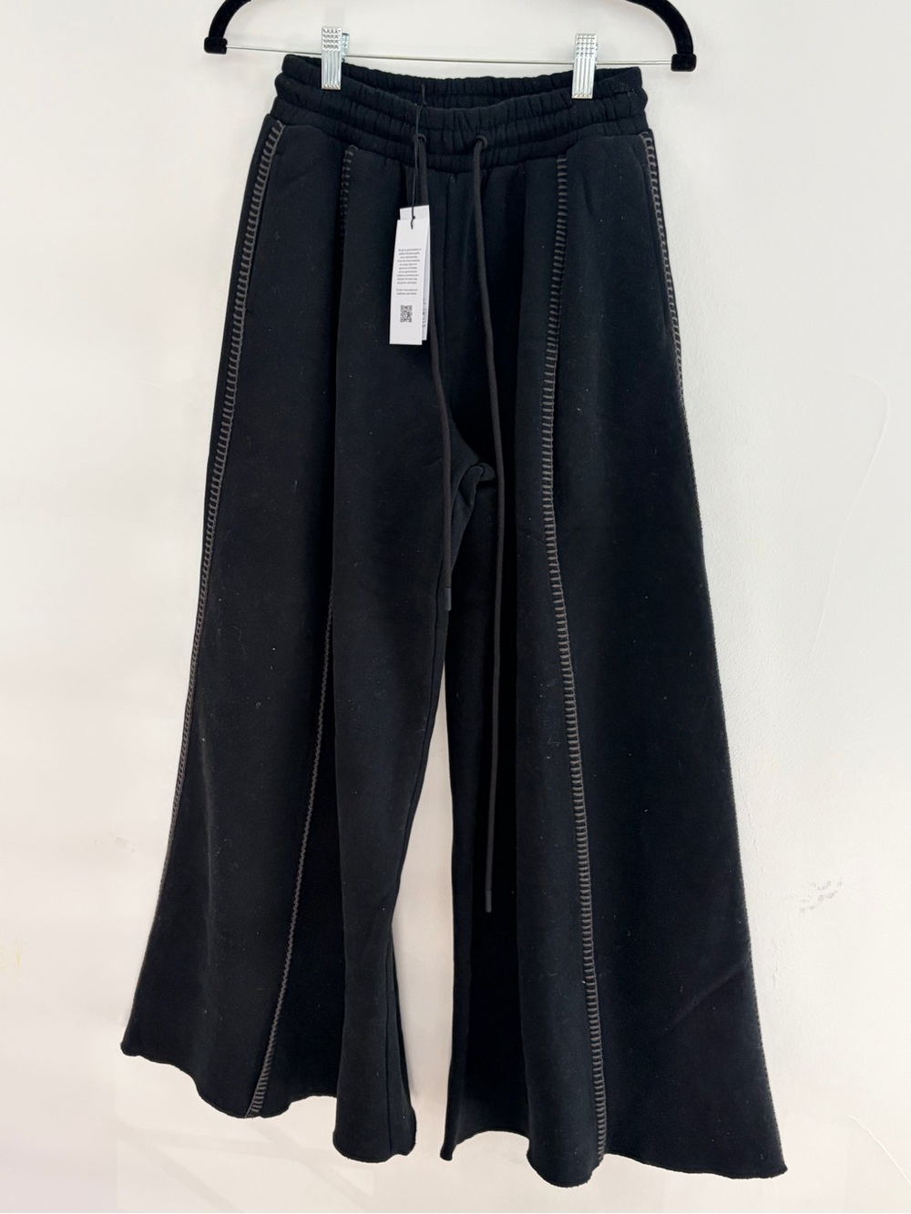 UGG Black Wide-Leg High-Waist Drawstring Pants - Picture 3 of 5